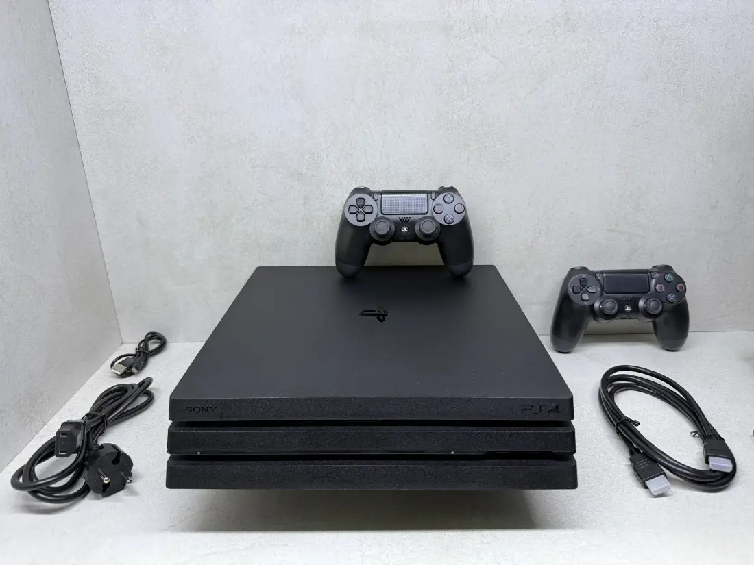 PS4 Pro > 2TB / 50-100 igara / 12.52 softver