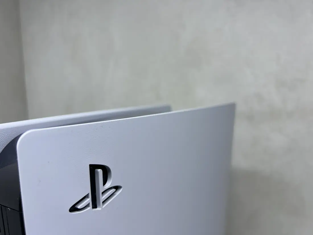 PS5 Disk > 825gb / Fortnite + Roblox + Astors …