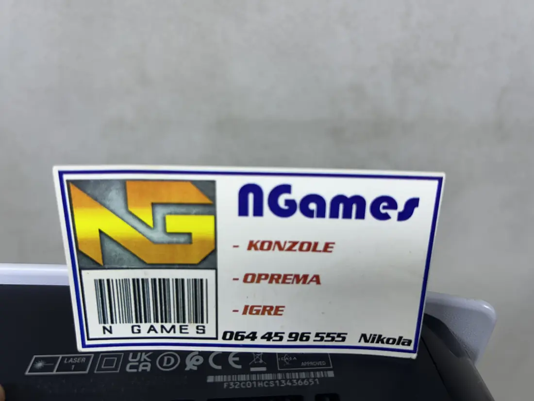 PS5 Disk > 825gb / Fortnite + Roblox + Astors …