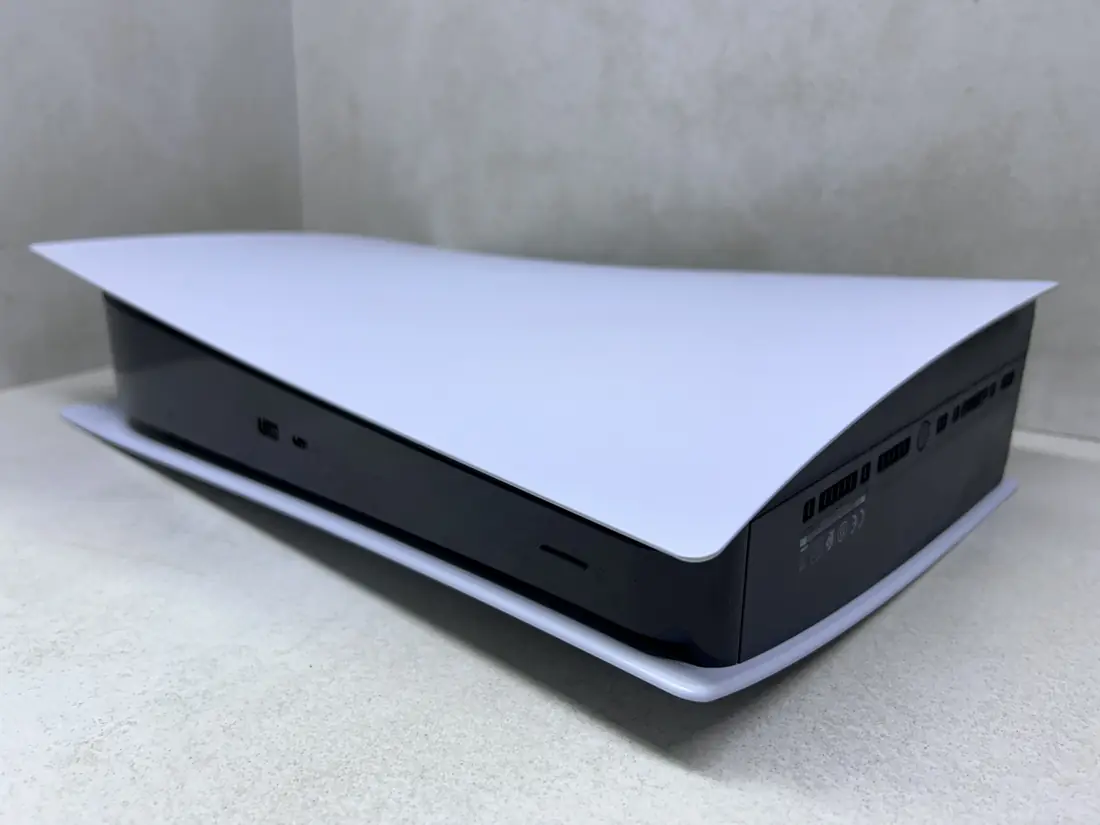 PS5 Digital > 825gb / Fortnite + Roblox + Astors …