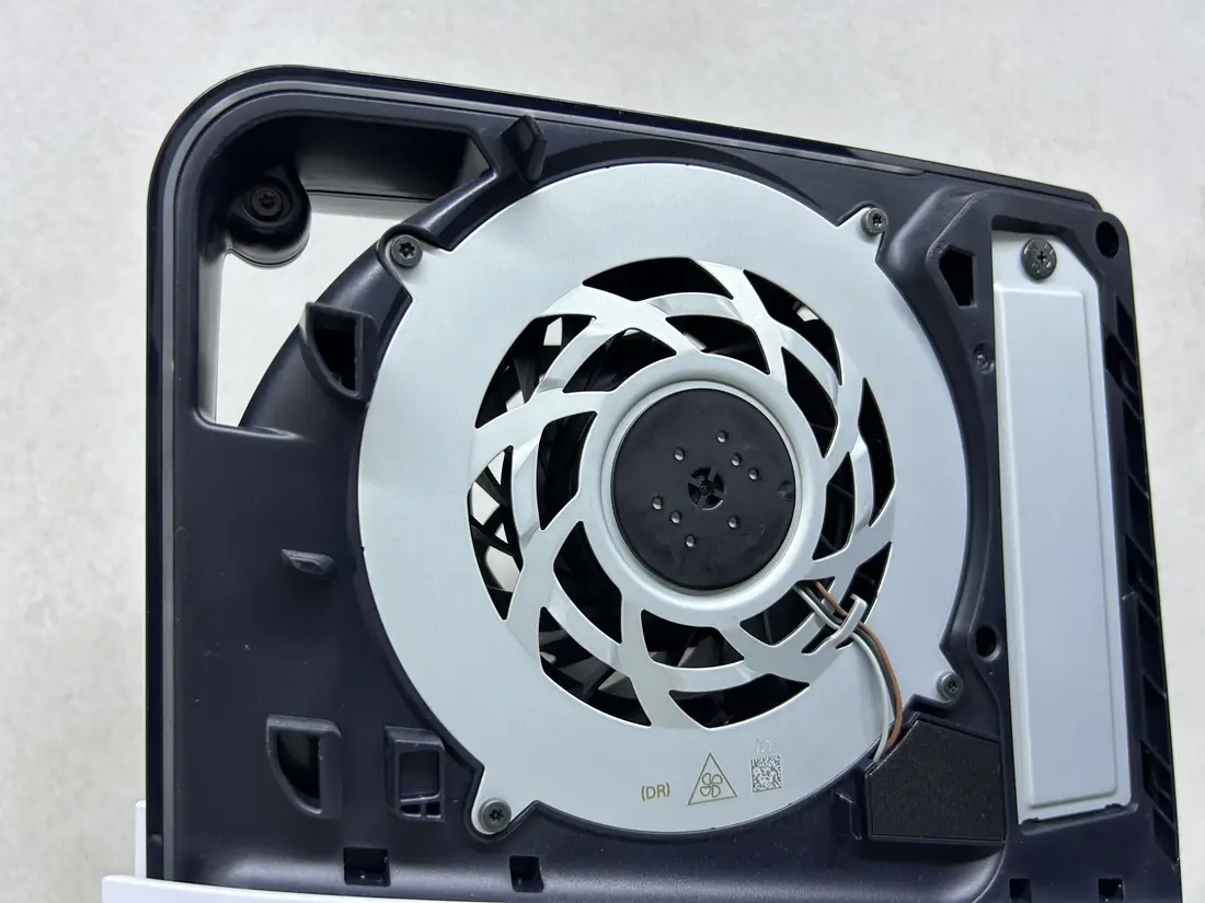 PS5 Slim Disk > 1TB / Fortnite + Roblox + Astors …