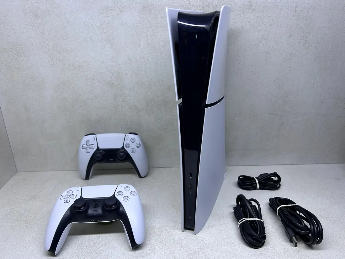 PS5 Slim Digital > 825gb / Fortnite + Roblox + Astors …