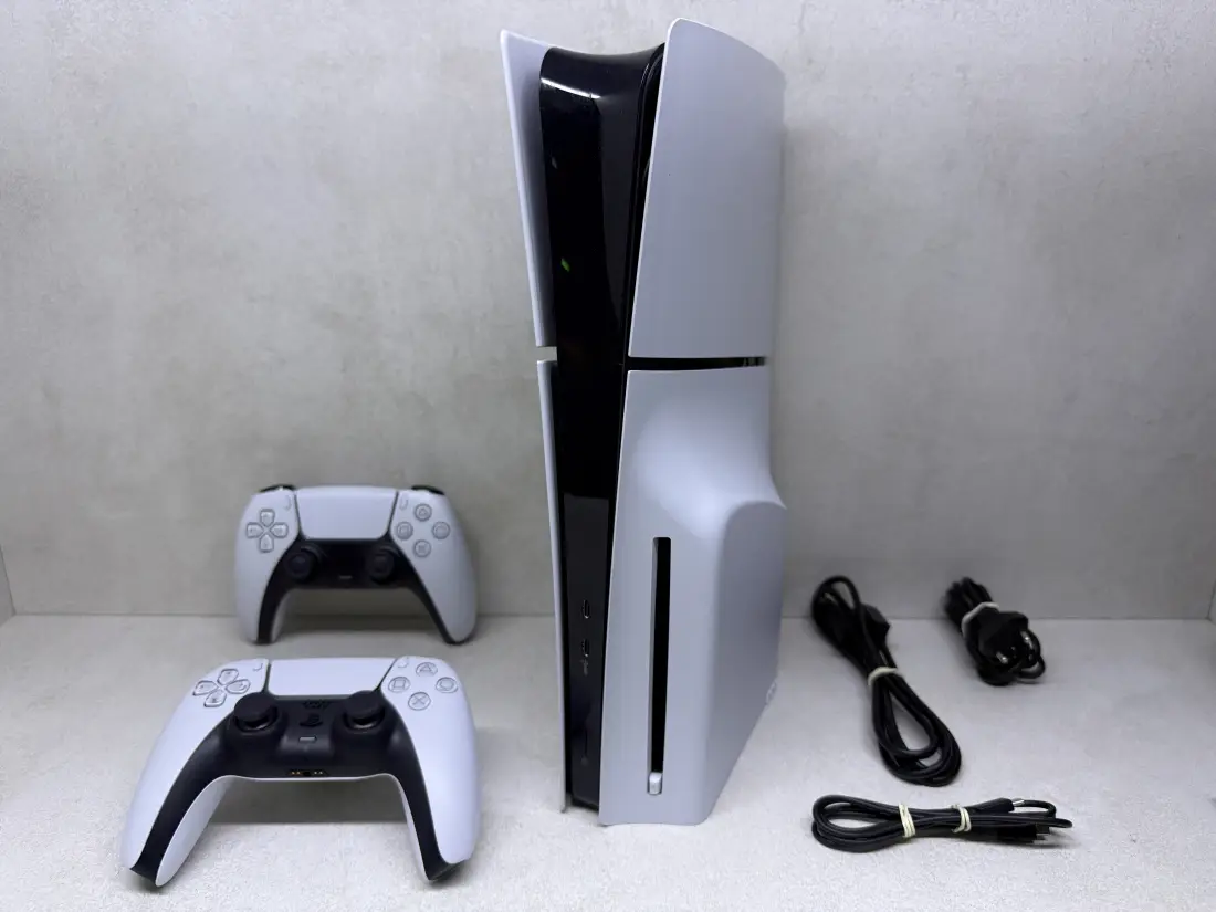 PS5 Slim Disk > 1TB + 1TB eksterni hard / 25-45 igara / 13.60 Softver