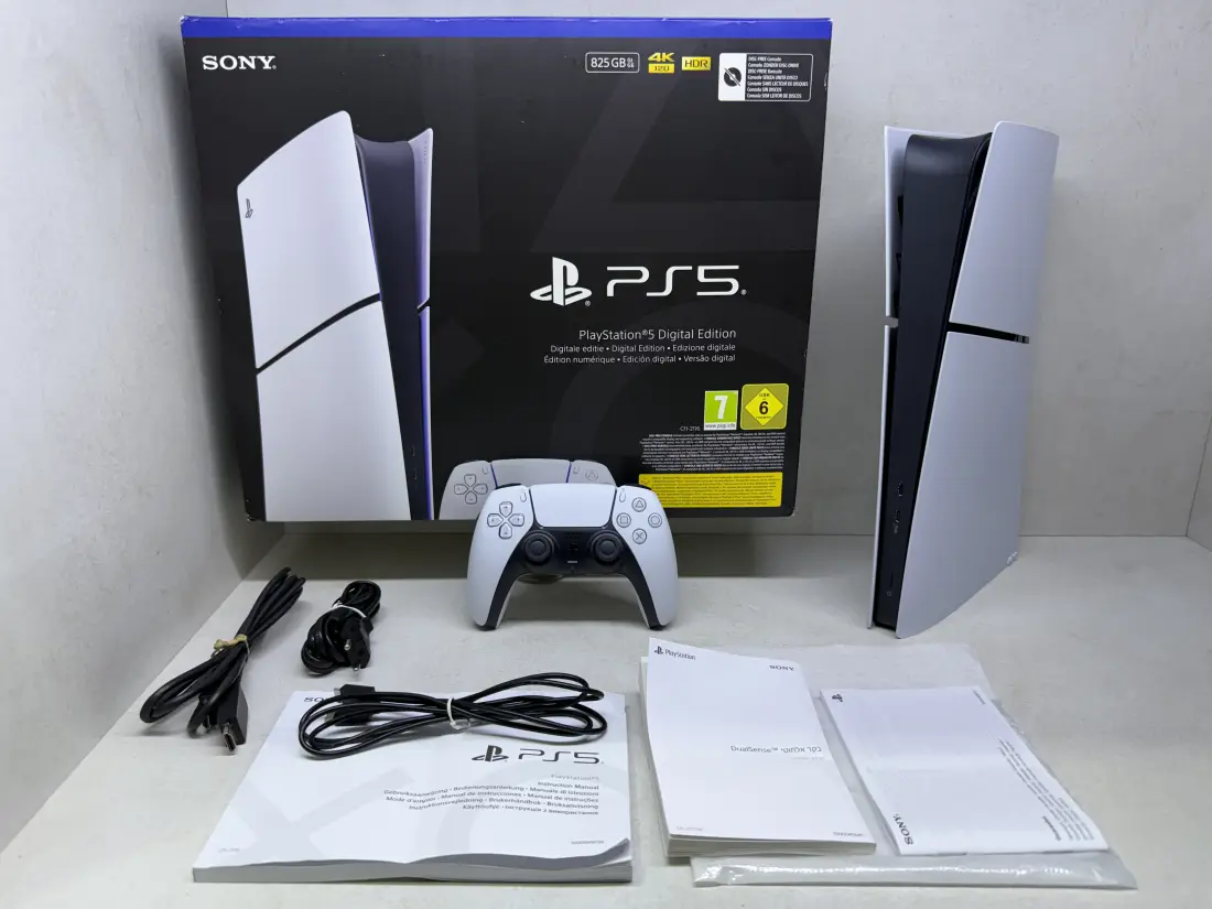 PS5 Slim Digital > 825gb / Fortnite + Roblox + Astors … / + Kutija