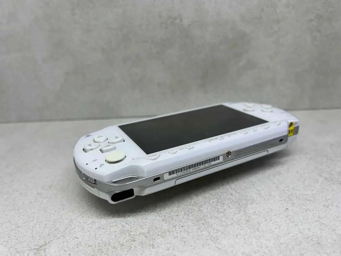 PSP 1000 > 64gb / 579 igara / + Emulatori