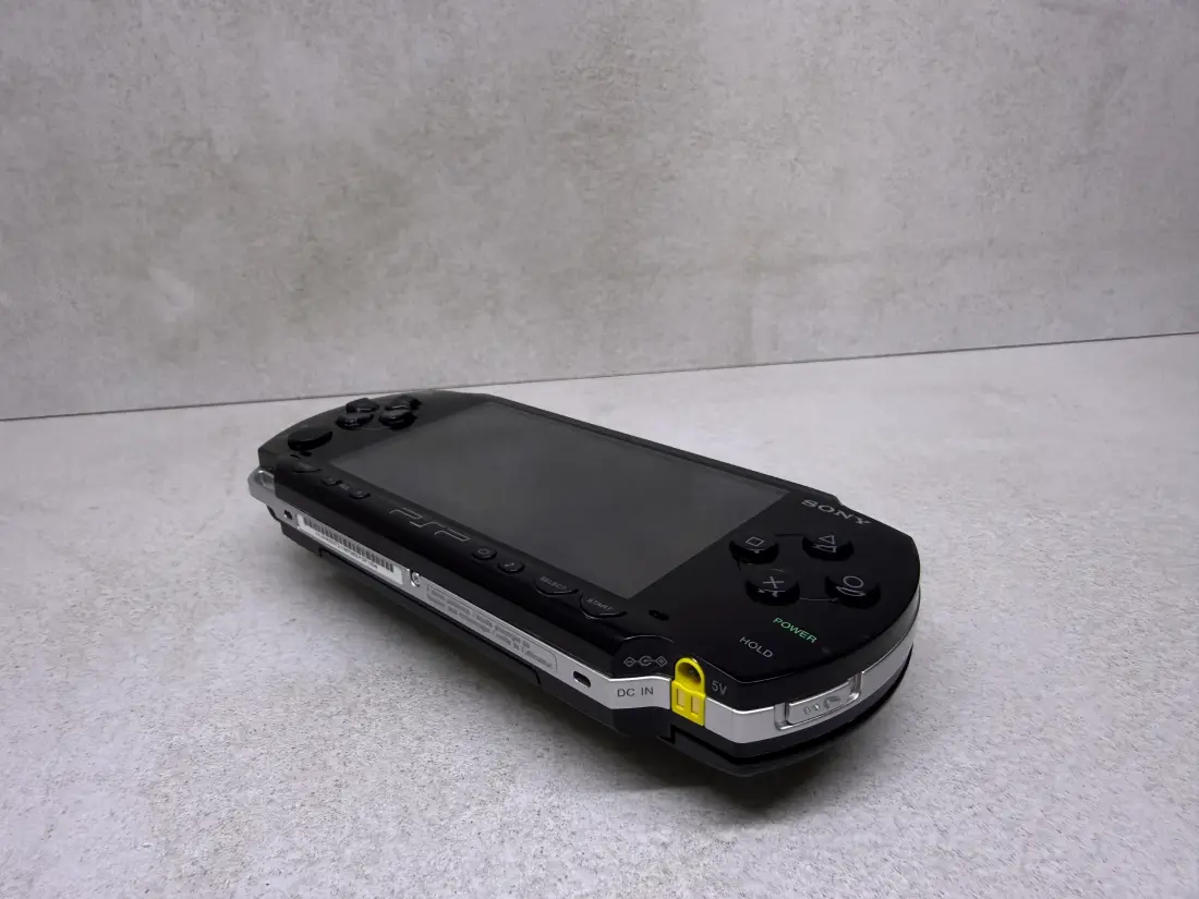 PSP 1000 > 64gb / 579 igara / + Emulatori