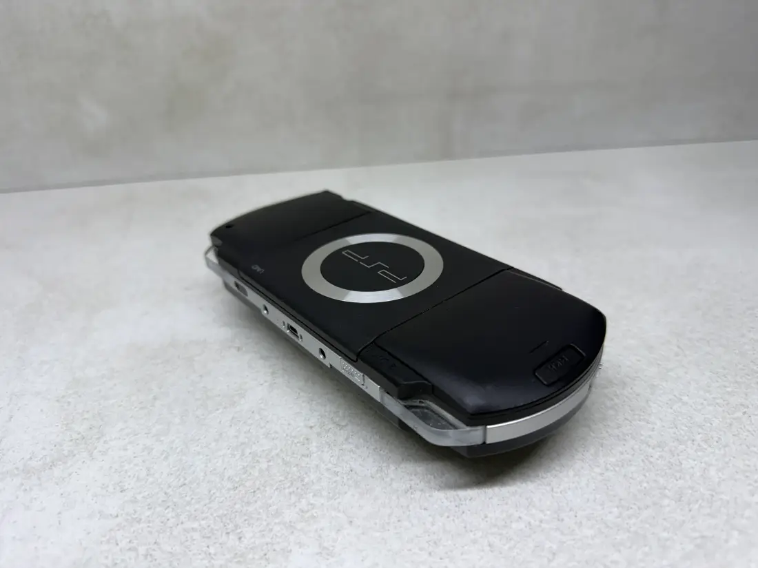 PSP 1000 > 64gb / 579 igara / + Emulatori