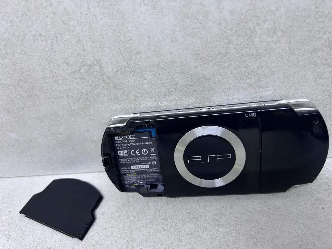 PSP 2000 Slim > 64gb / 579 igara / + Emulatori