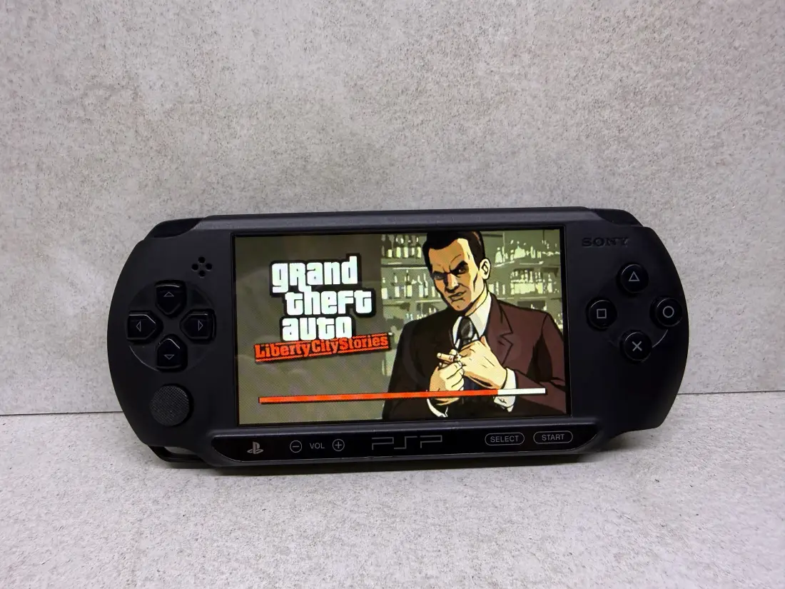PSP Street > 64gb / 579 igara / + Emulatori