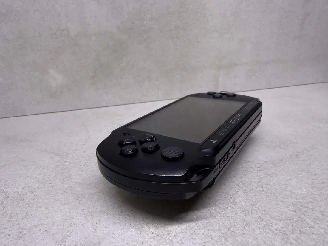 PSP Street > 64gb / 579 igara / + Emulatori