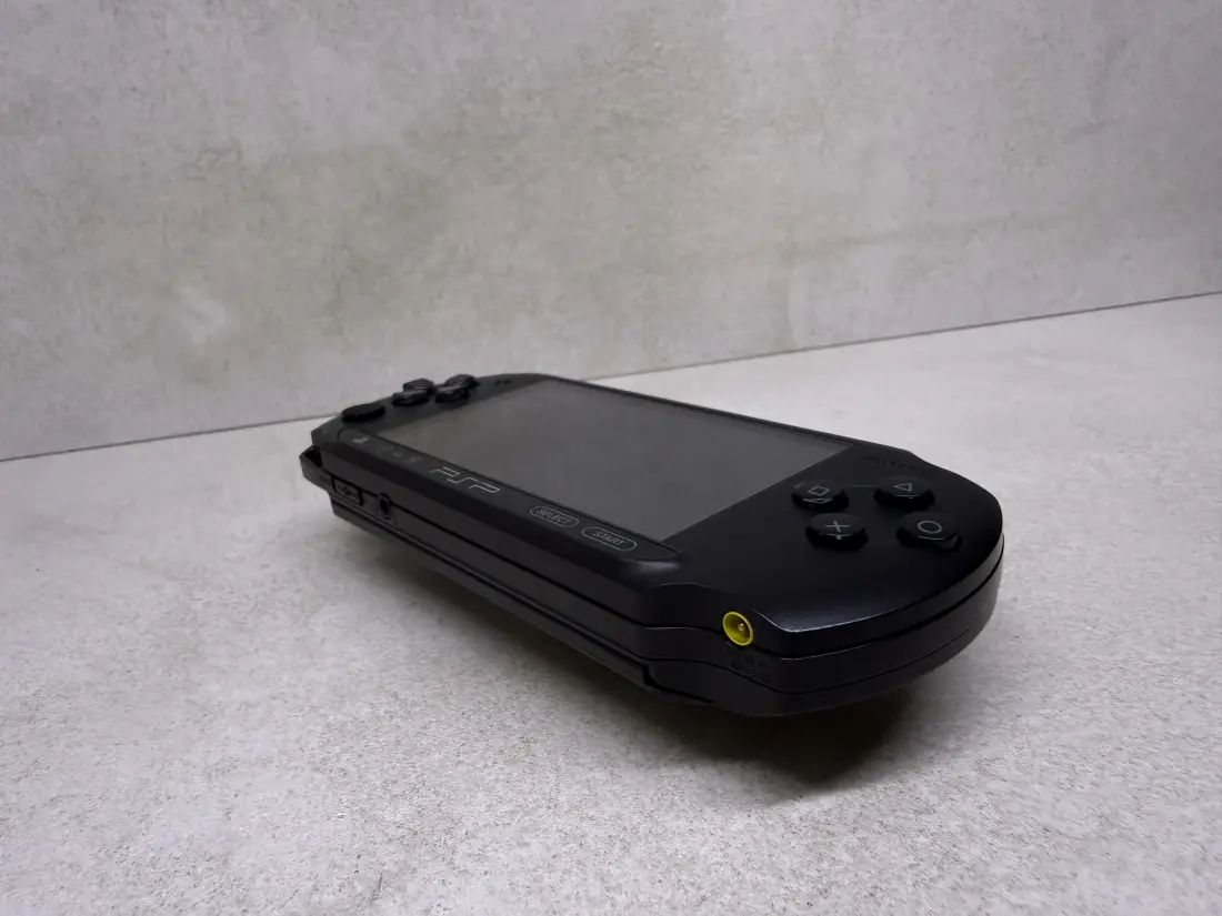 PSP Street > 64gb / 579 igara / + Emulatori