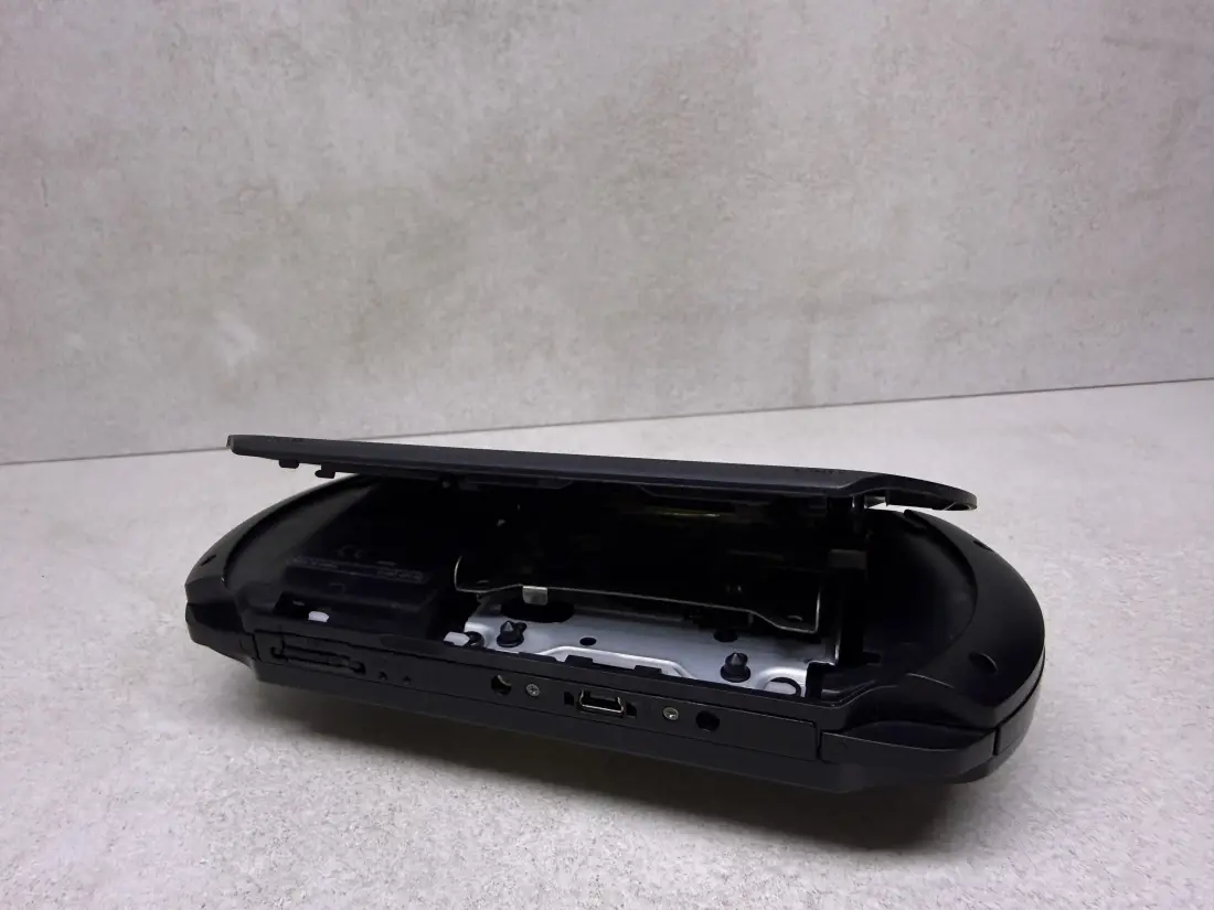 PSP Street > 64gb / 579 igara / + Emulatori