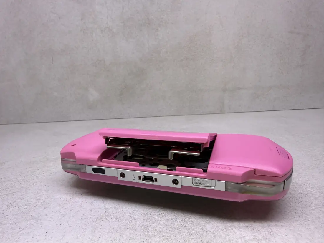 PSP 1000 > 64gb / 579 igara / + Emulatori / PINK