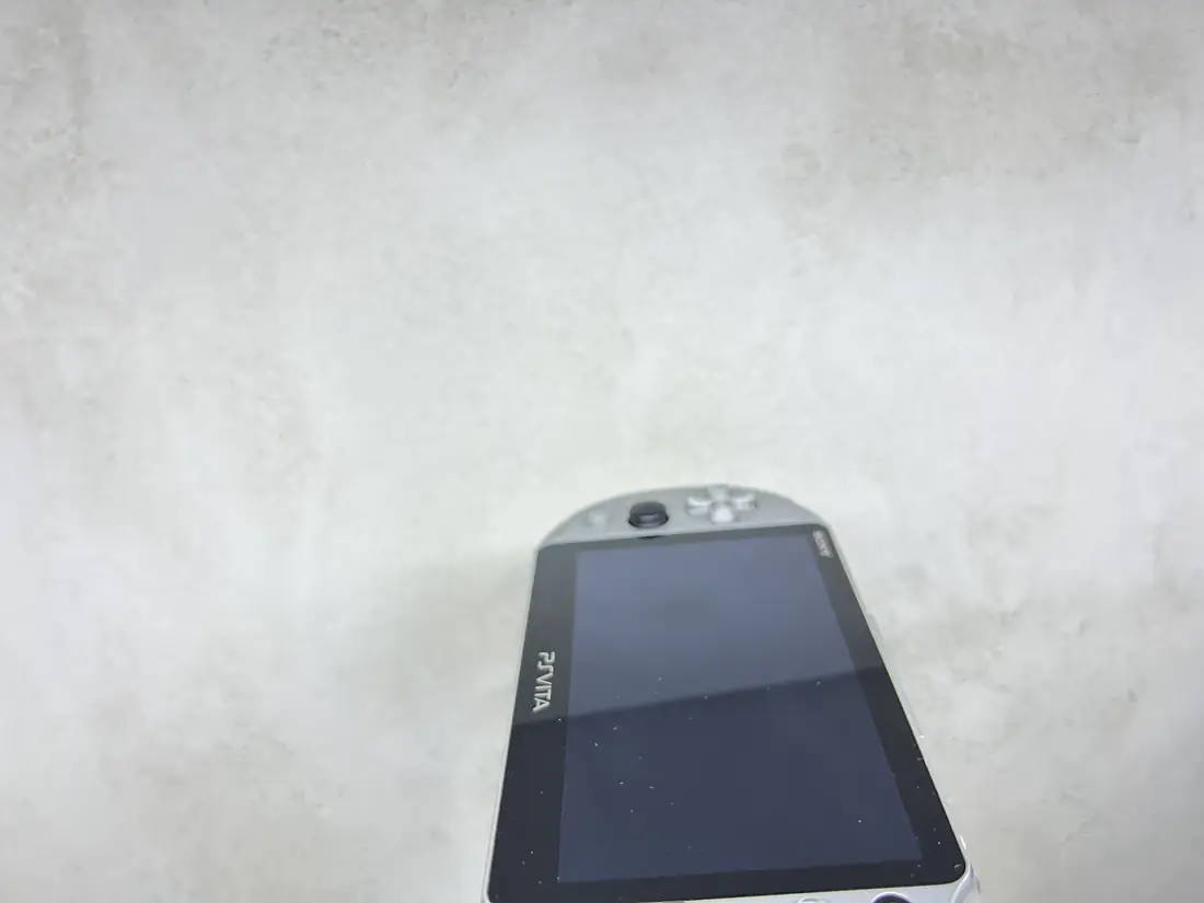 PS Vita LCD > 256gb / 689 igara / + Emulatori