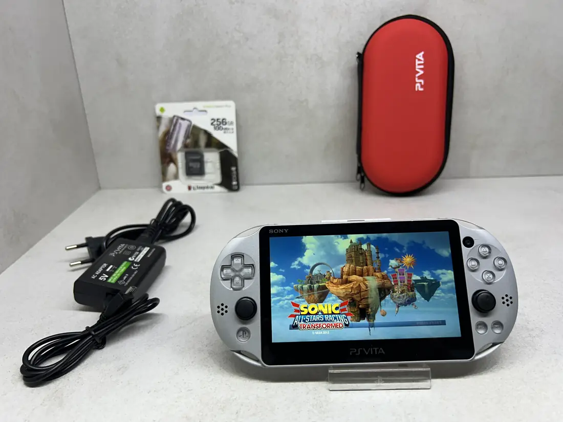 PS Vita LCD > 256gb / 689 igara / + Emulatori
