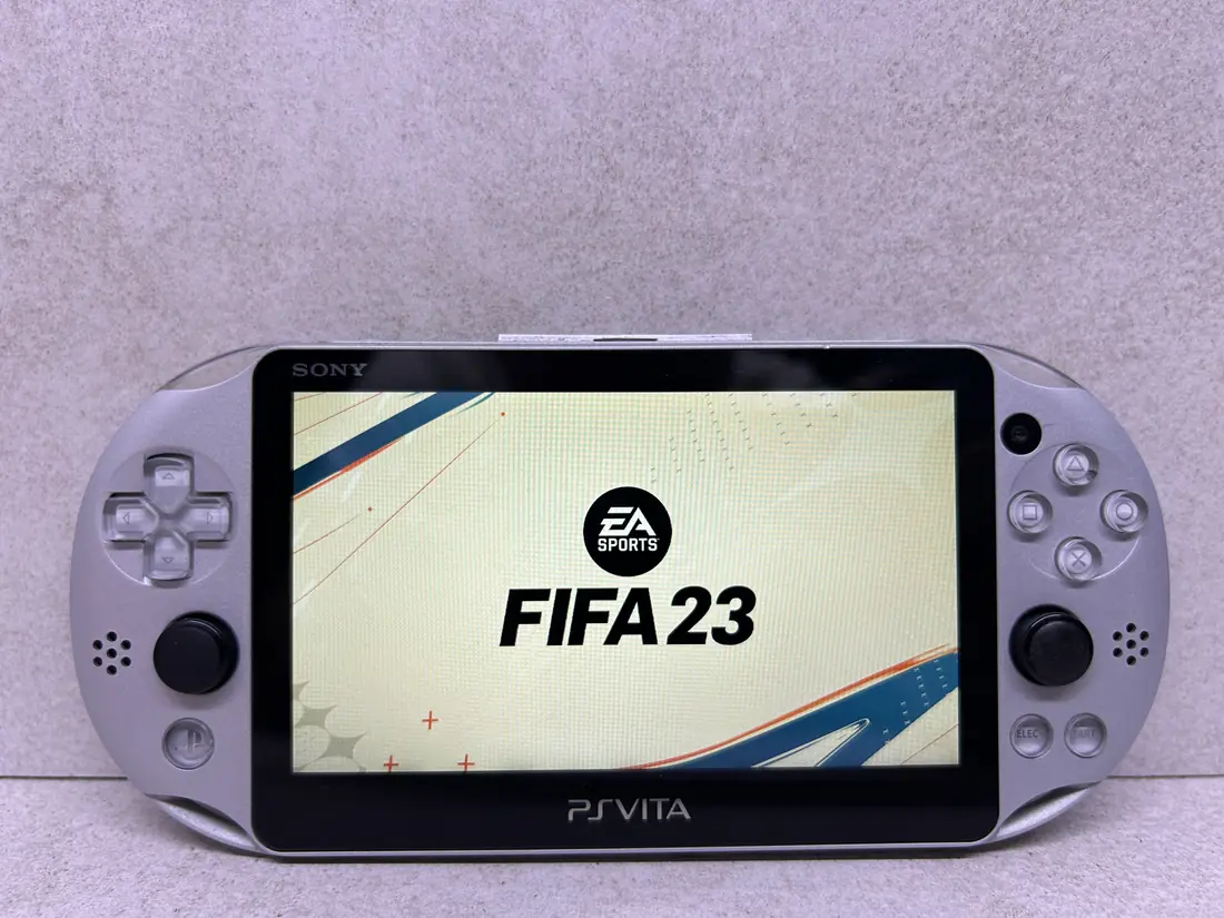 PS Vita LCD > 256gb / 689 igara / + Emulatori