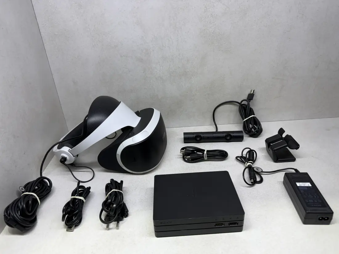 PS4 VR V2 > Headset / + Kamera V2 + Postolje
