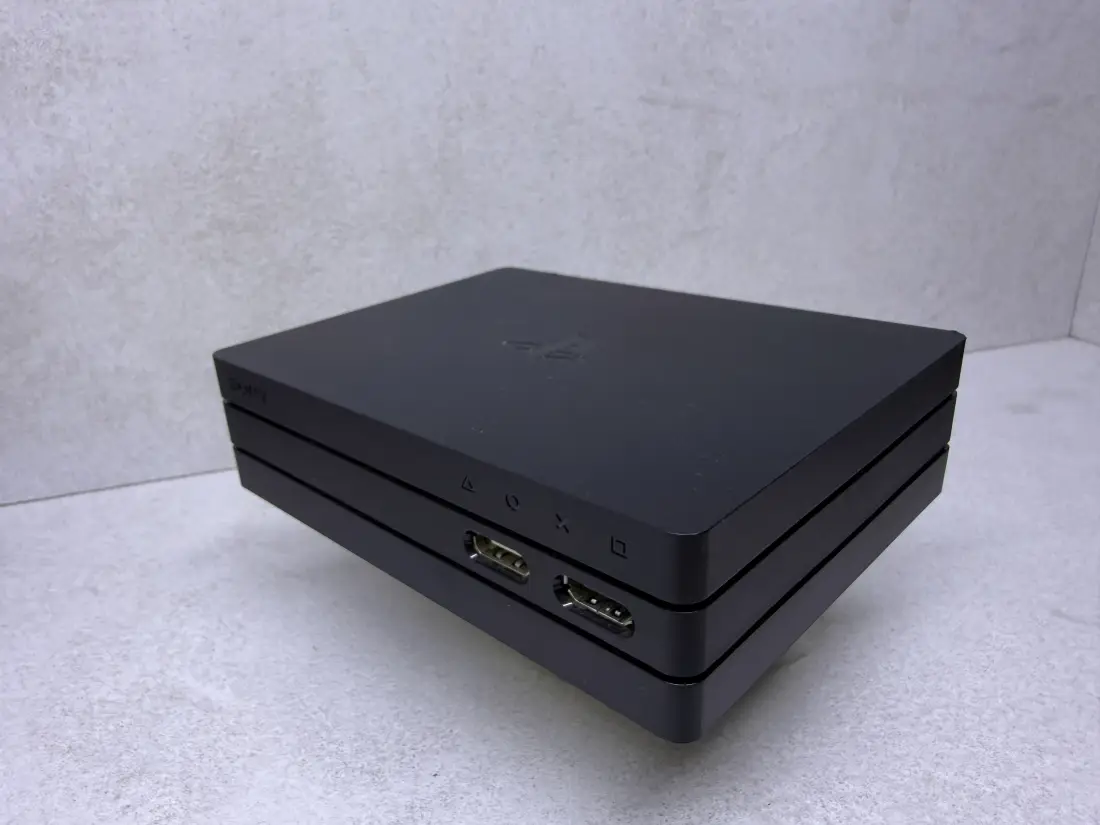 PS4 VR V2 > Headset / + Kamera V2 + Postolje