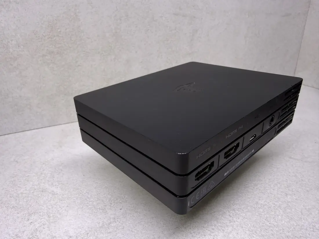 PS4 VR V2 > Headset / + Kamera V2 + Postolje