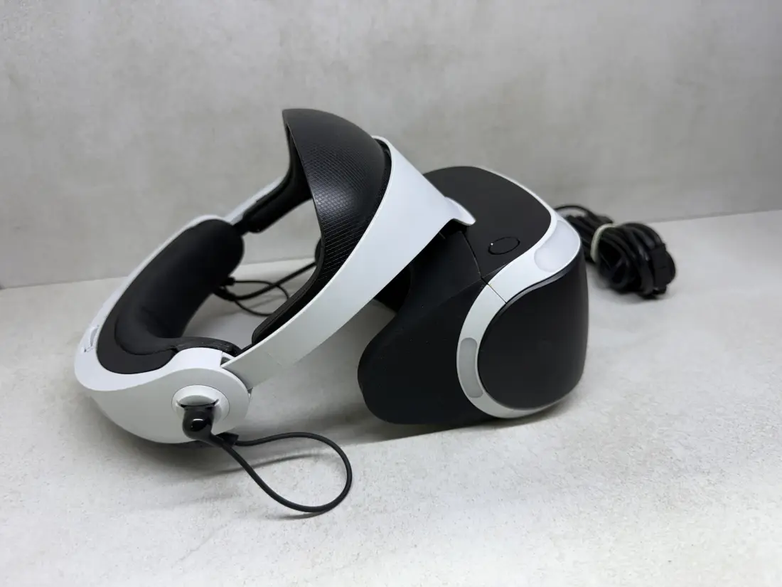PS4 VR V2 > Headset / + Kamera V2 + Postolje