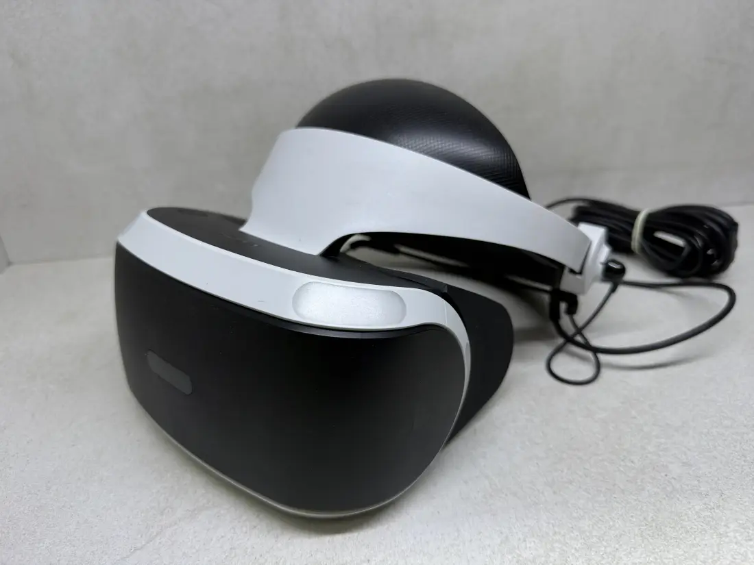 PS4 VR V2 > Headset / + Kamera V2 + Postolje