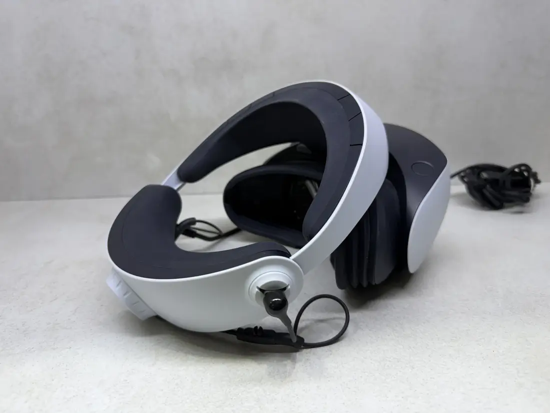 PS5 VR2 > VR naocare / Virtual Reality / + Kutija