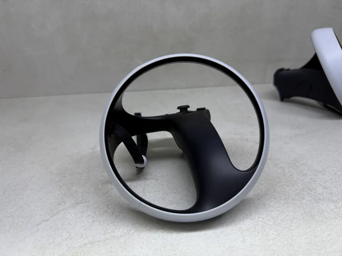 PS5 VR2 > VR naocare / Virtual Reality / + Kutija