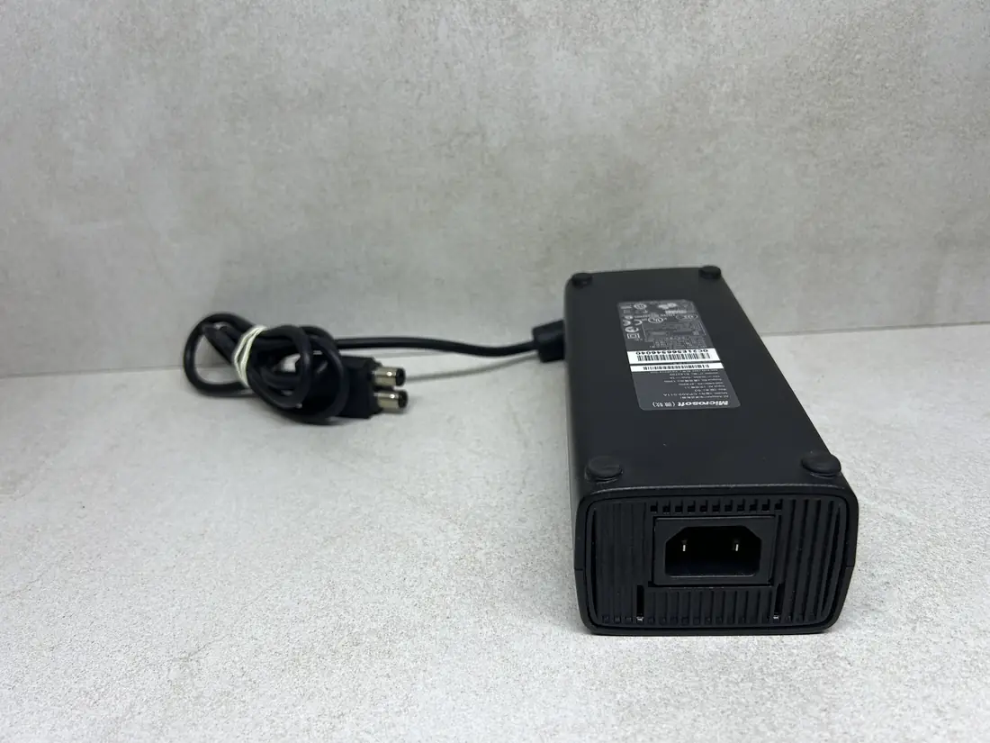 XBOX 360 Slim > Adapter / Napajanje / 12V 10.83A / ORIGINAL