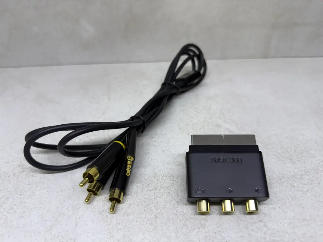 XBOX 360 > AV kabl + 3.5mm Audio Output + Skart / ORIGINAL