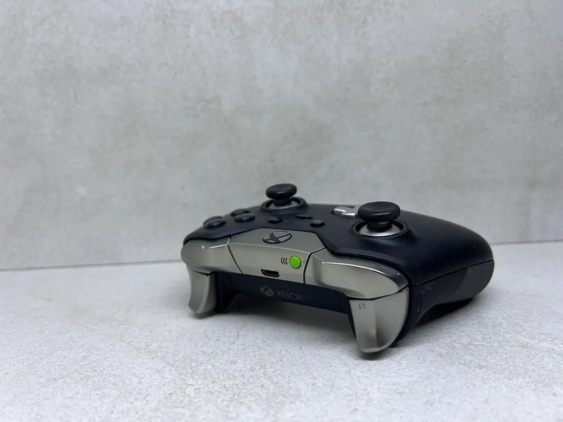 XBOX Wireless Elite Series > Džojstik / BLACK
