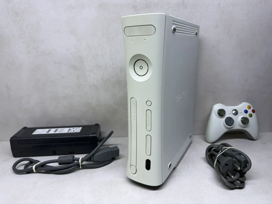 XBOX 360 > 500gb / 150 igara / GTA V + Minecraft … / + Kutija