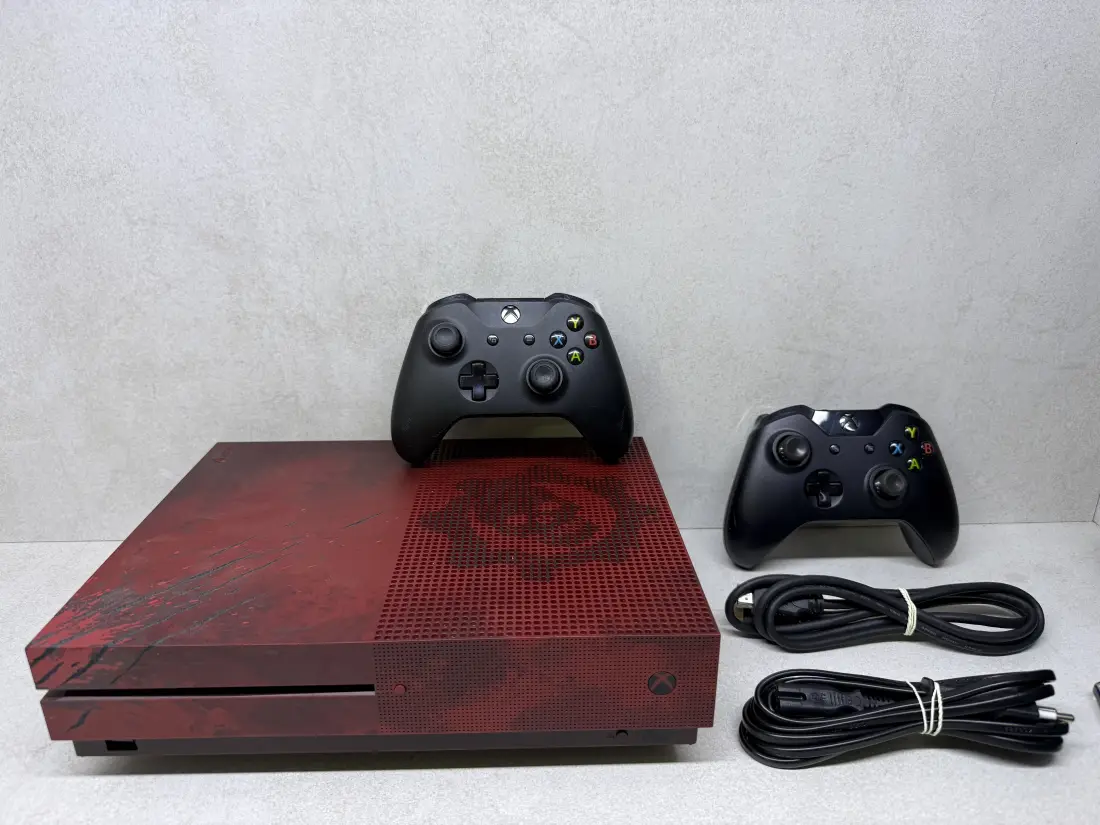 XBOX One S > 2TB / Fortnite + Roblox + eFootbal … / GEARS OF WAR