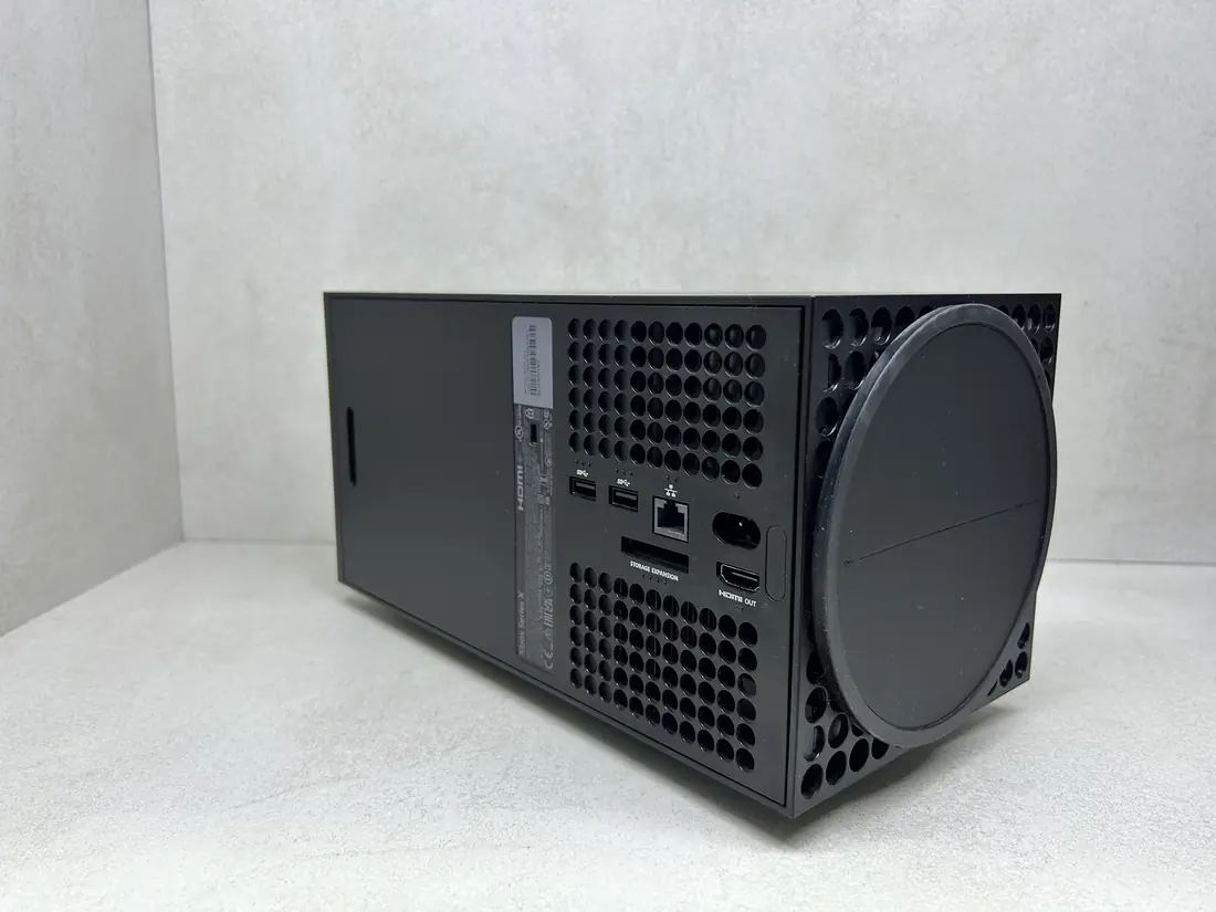 XBOX Series X > 1TB / Fortnite + Roblox …