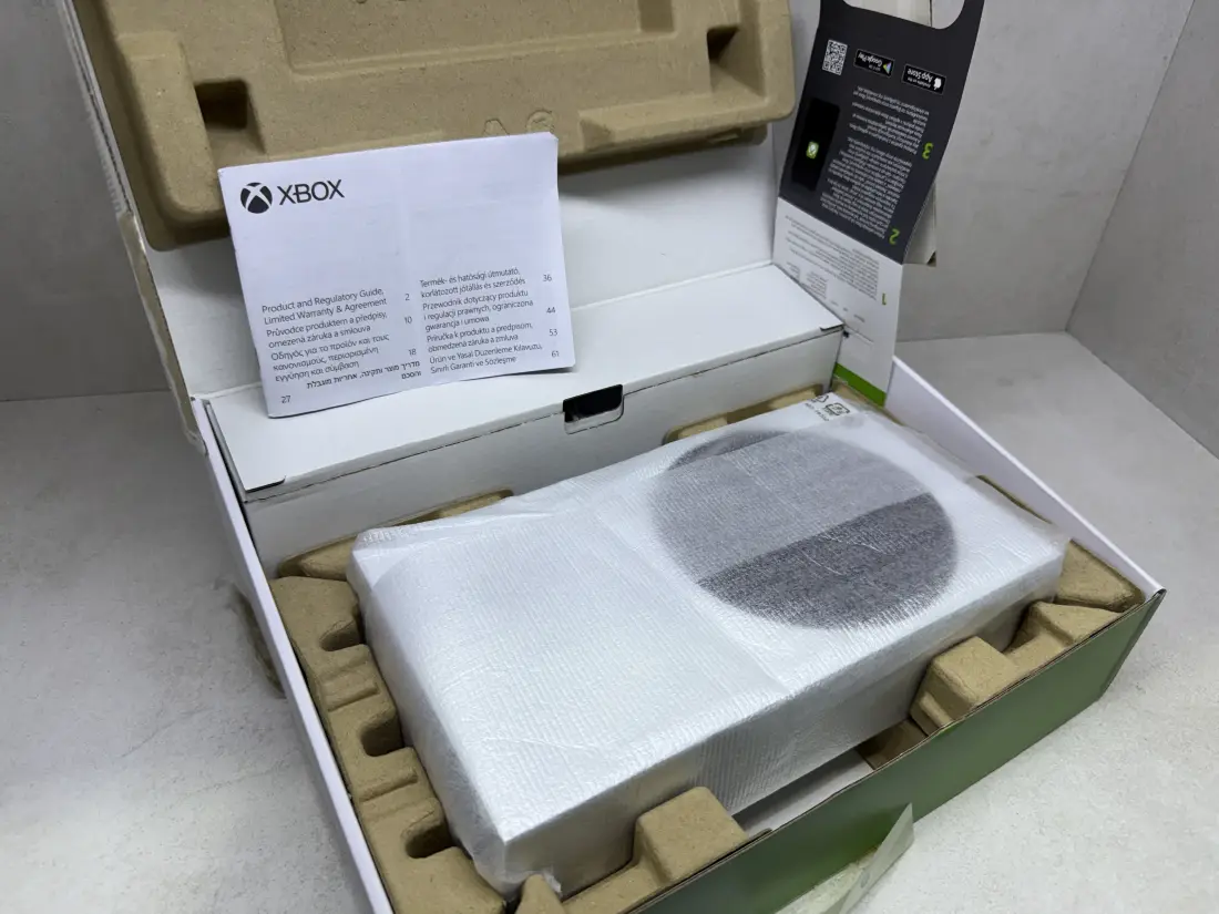 XBOX Series S > 512gb / Fortnite + Roblox … / + Kutija